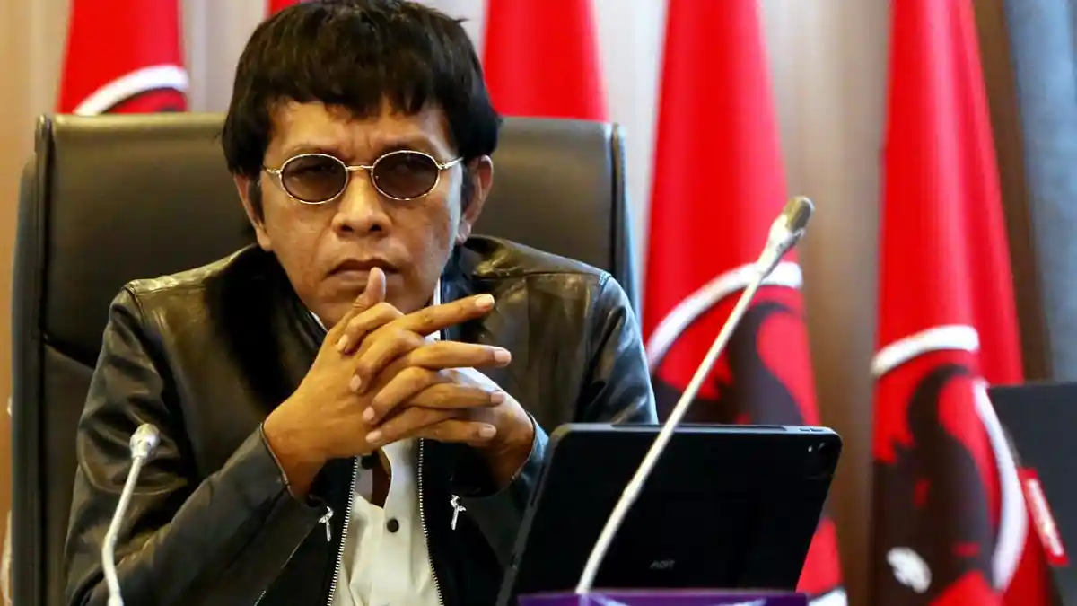 SOSOK Adian Napitupulu, Mantan Aktivis Politik yang Kini Menjabat Sebagai Anggota DPR RI