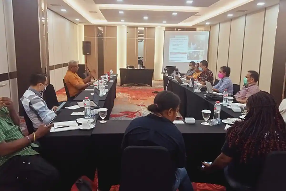 Wabup Mimika, Johannes Rettob Apresisasi Program YPMAK Kembangkan Kampung Sehat