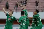 para-pemain-pss-sleman-berselebrasi-pada-s.jpg
