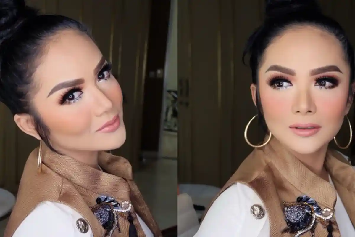 Nyanyikan Lagu Never Enough, Almari Kaca di Belakang Krisdayanti Buat Netizen Salah Fokus