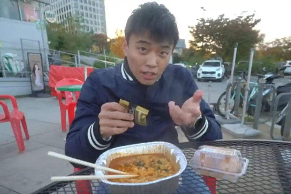 Viral! Cara Masak Mi Instan Kekinian, di Indonesia Belum Ada Nih