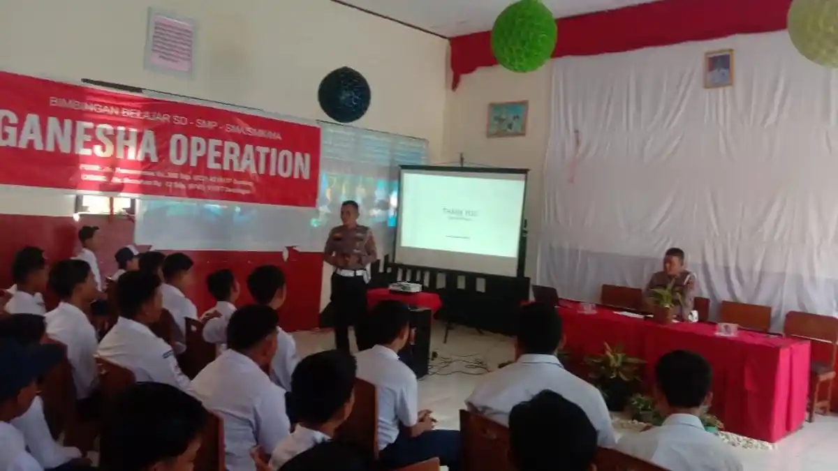 Kecelakaan Lalu Lintas Jadi Pembunuh Nomor 1, Satlantas Sarolangun  Beri Pemahaman Siswa Sekolah