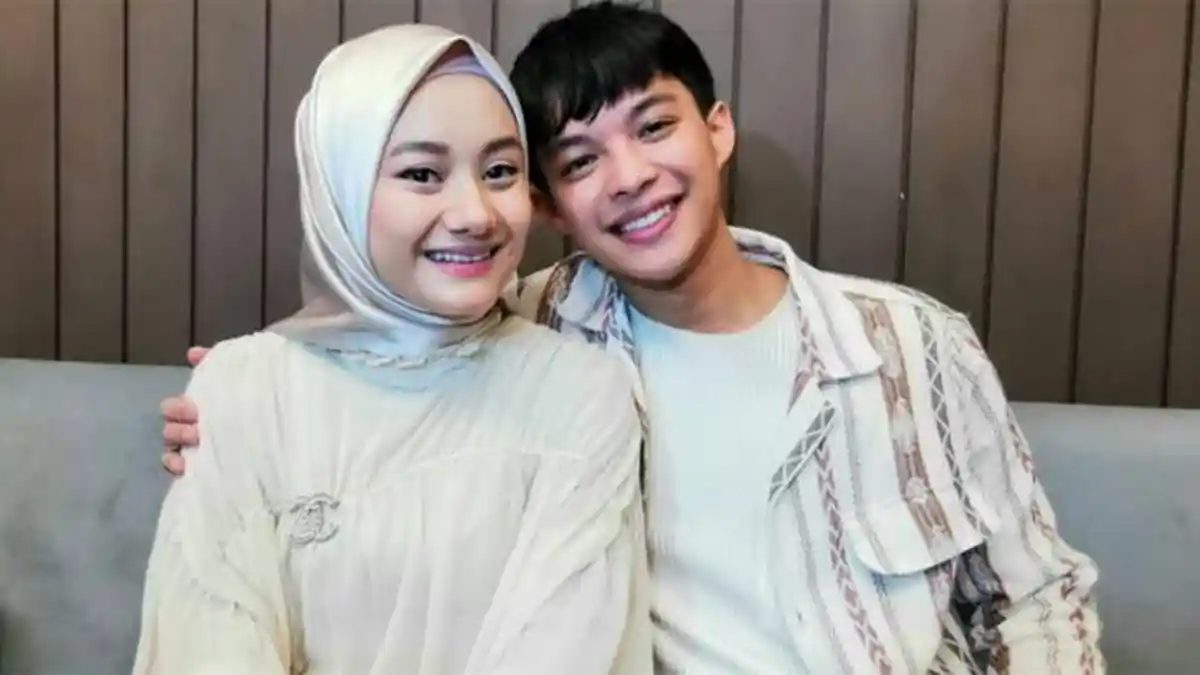 Kini Banyak Kerja Bareng Suami, Dinda Hauw: Kami Ditakdirin Bersama