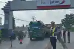 Begini-kondisi-truk-tronton-muatan-semen-yang-mengalami-kecelakaan.jpg