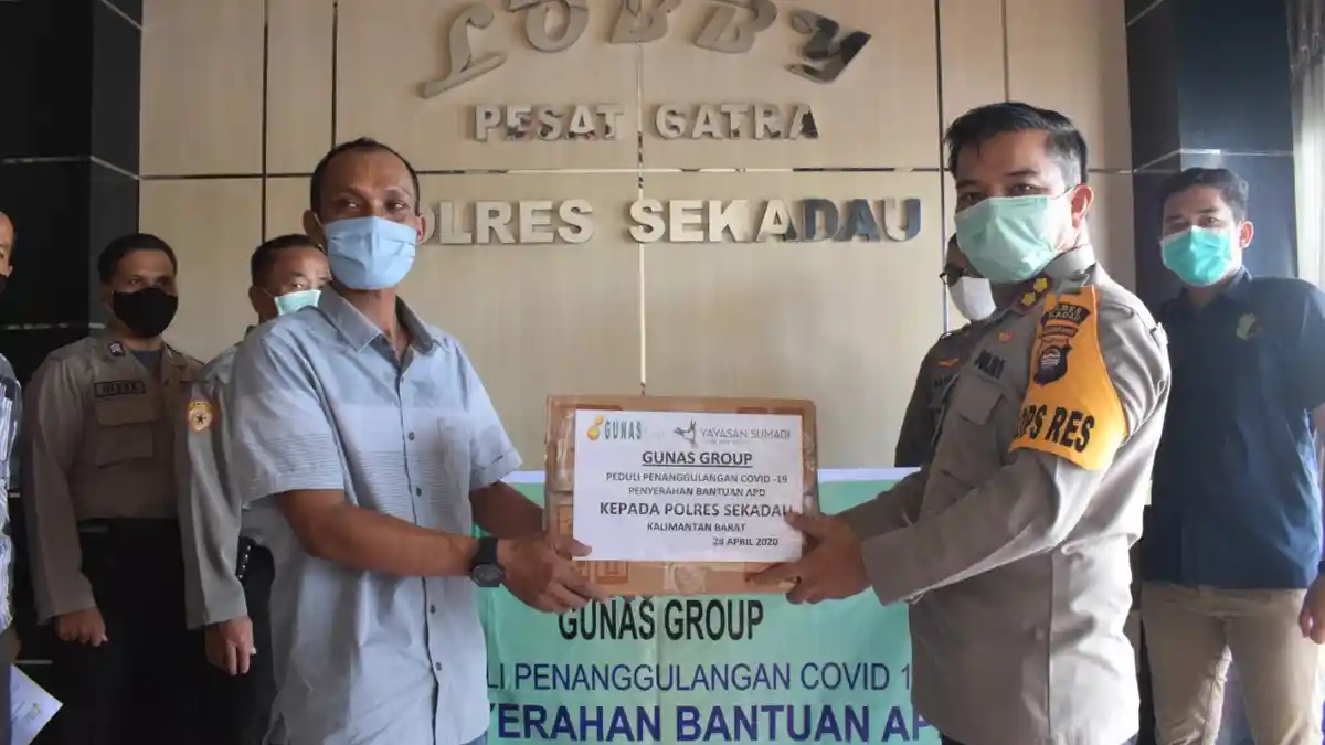Polres Sekadau Terima Bantuan APD dari Gunas Group dan Yayasan Sumadi