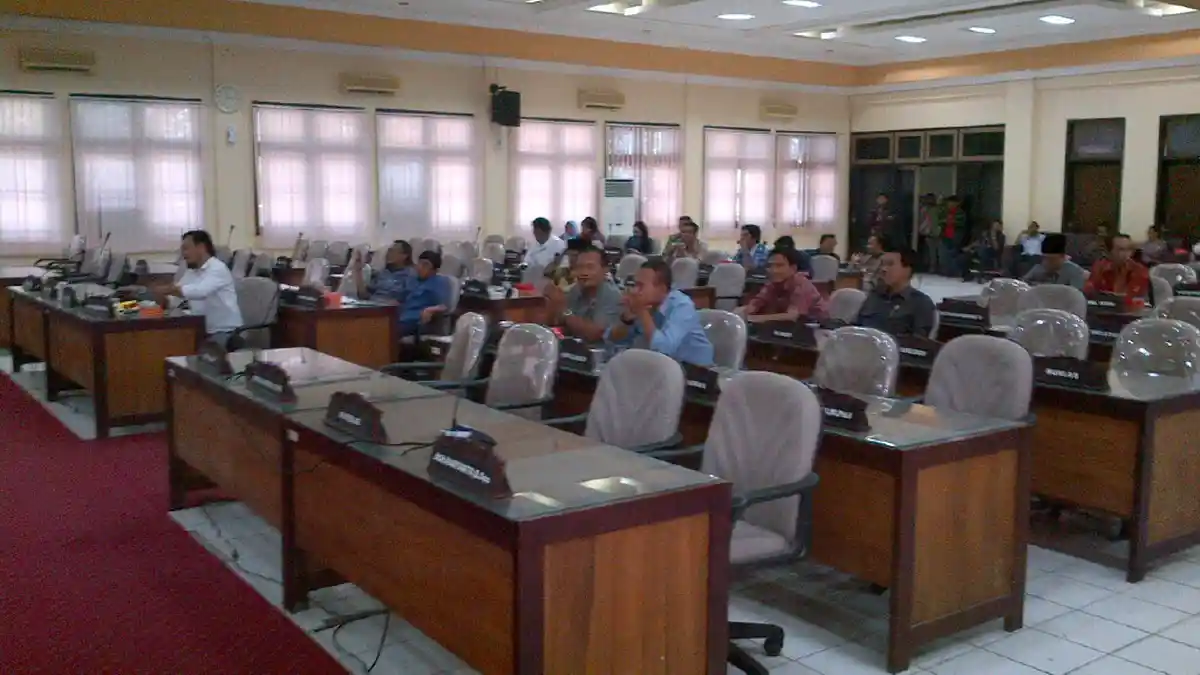 DPRD Bangkalan Soroti Minimnya Pendapatan dari 3 BUMD, Modal Rp 2,9 Miliar, PAD cuma Rp 1,8 Miliar
