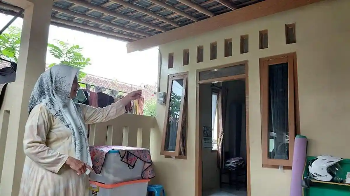 Dapat Perbaikan RTLH, Rumah Guru TPQ di Purwokerto Kini Berdinding Batako, Makin Layak Dihuni