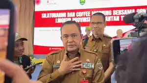 20260413_Plt-Kepala-Kesbangpol-Kaltim-Arih-Franata-Filifus-Sembiring-Pertemuan-Ormas.jpg