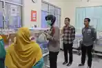 Kapolres Majalengka Jenguk Bayi yang Ditemukan di Rumah Kosong: Kondisinya Membaik