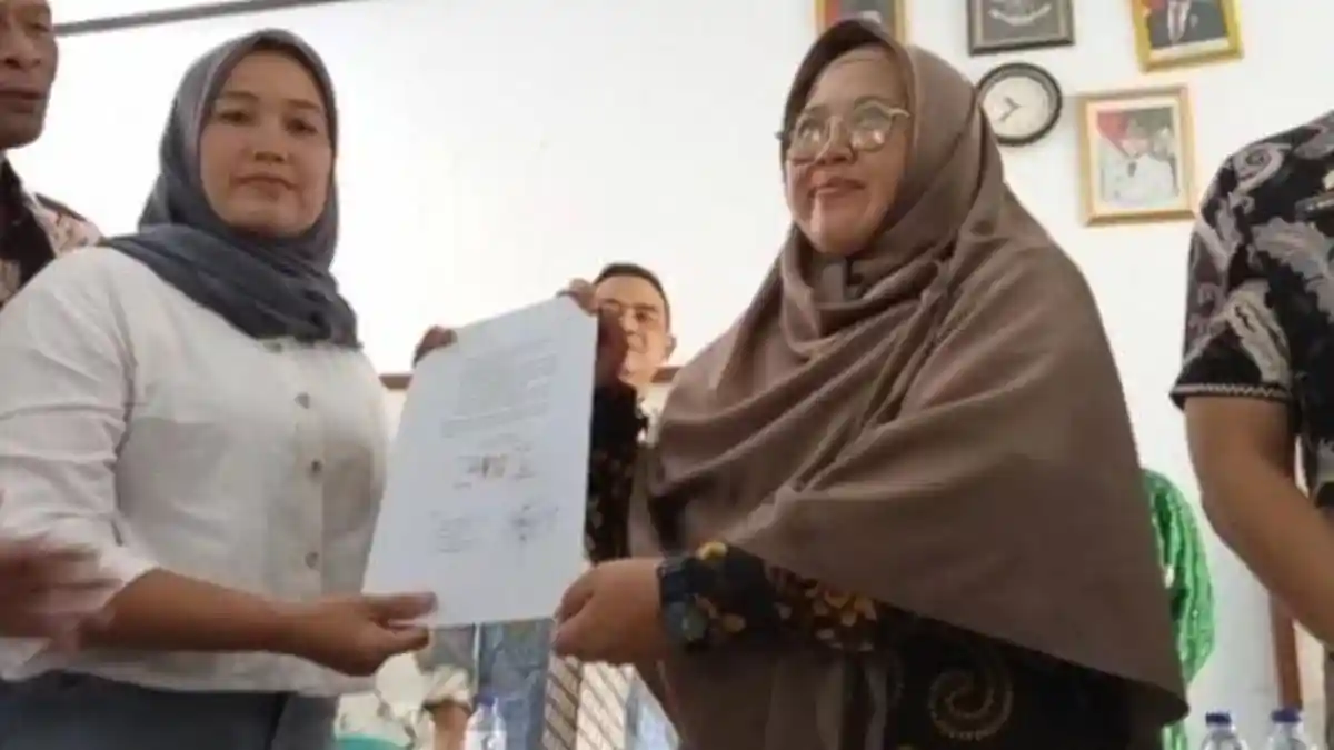 Kepsek SMAN 1 Cimarga yang Tampar Murid Merokok Dapat Hadiah Umrah Gratis, Berserah saat Masa Sulit