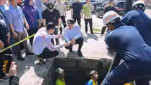 Wali-Kota-Pekanbaru-Agung-Nugroho-melakukan-pemantauan-langsung.jpg