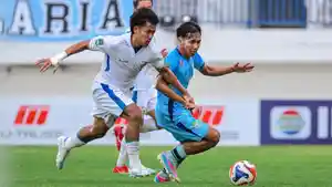 Persela-dan-Persiba-Balikpapan-2221.jpg