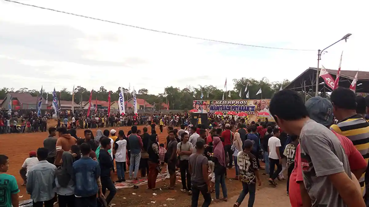 Ribuan Orang Padati Sirkuit Opu Daeng Manambon, Ternyata Ada Kegiatan Ini