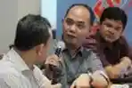 Diskusi Negeri yang Ruwet