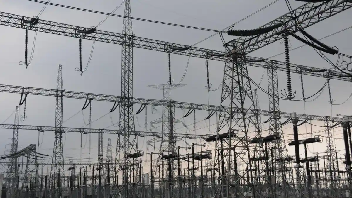 PLN Tingkatkan Kualitas Layanan, Operasikan SUTET 500 kV PLTU Indramayu-Cibatu Baru