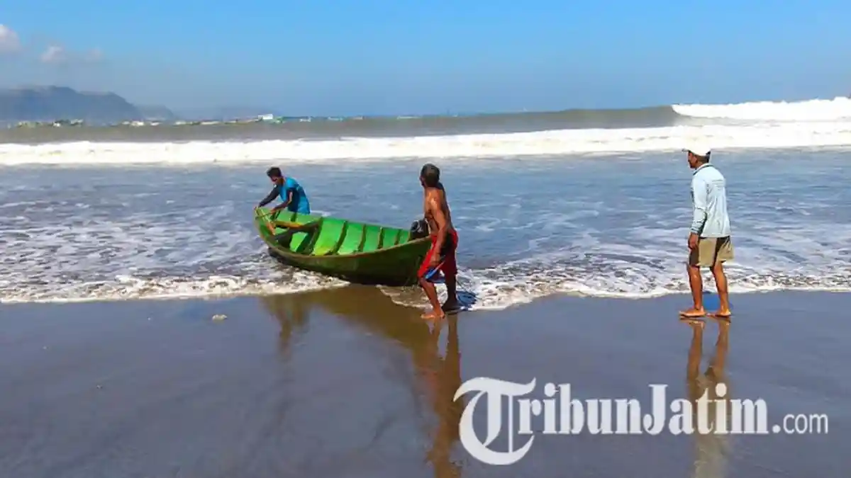 Warga Pesisir Pantai di Surabaya Diminta Waspada Pasang Laut Maksimum! Baca Ini