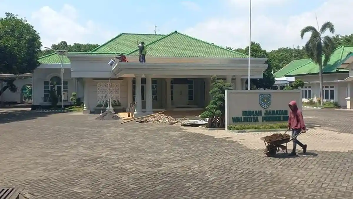 Kubah di Kantor Pemkot dan Rumah Dinas Wali Kota Probolinggo Dibongkar
