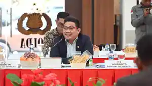 Anggota-Komisi-III-DPR-RI-Muzakkir-Aqil-gtt.jpg