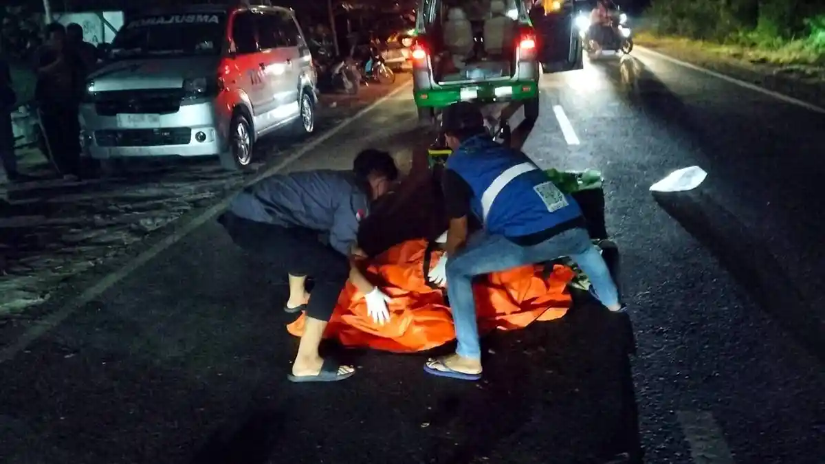 Pengendara Motor Asal Sidoarjo Meninggal Dunia dalam Tabrak Lari di Gresik - Surya.co.id