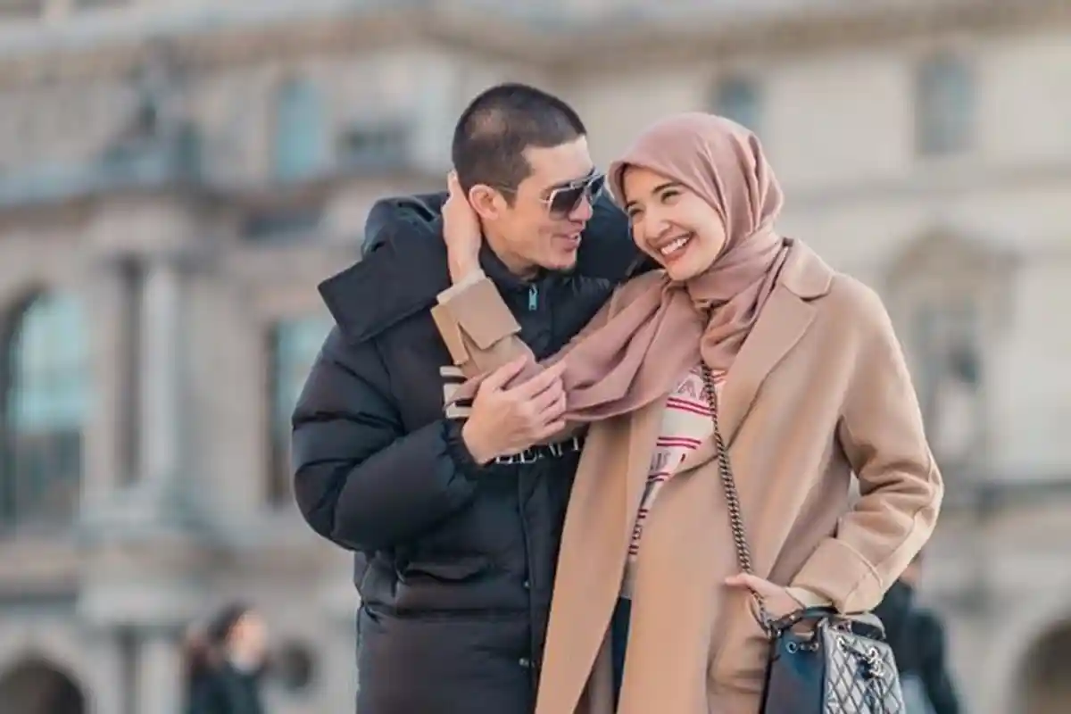 Setelah Hampir 10 Tahun Menanti, Zaskia Sungkar Kini Positif Hamil