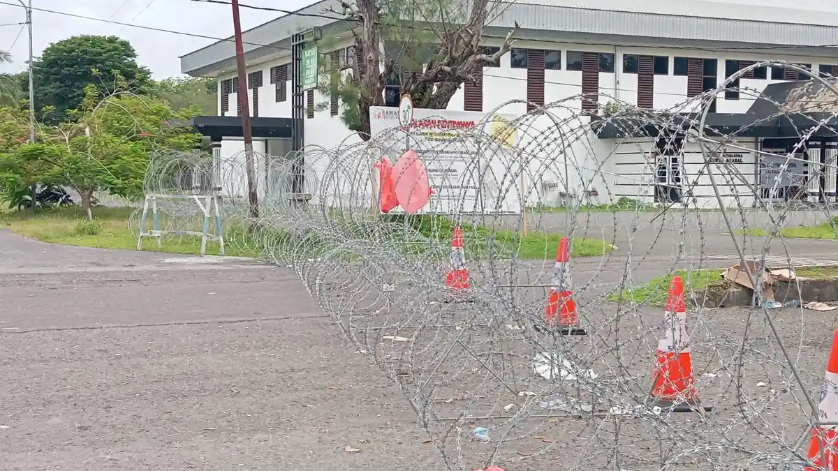 Antisipasi Kericuhan, Pengamanan Kantor KPU Maluku Tenggara Diperketat