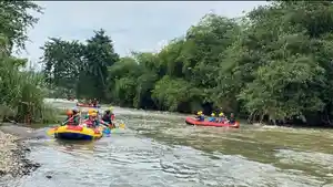 Mikroplastik-di-Ciliwung.jpg