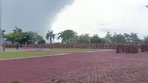 honorer-PB132.jpg