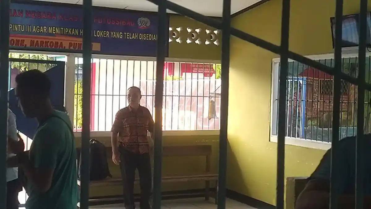 BREAKING NEWS - Direktur PD Uncak Kapuas Ditahan, Diduga Terjerat Korupsi Penyertaan Modal