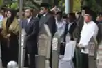 Prabowo Pimpin Upacara Pemakaman Wapres Keenam Try Sutrisno