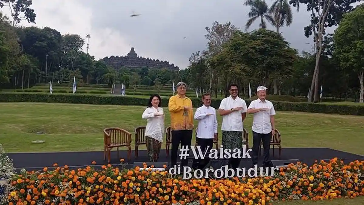 'Light of Peace' di Borobudur, Lentera Perdamaian Dunia Siap Terangi Langit Waisak 2026
