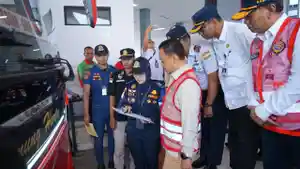 Pemeriksaan-kelaikan-jalan-bus.jpg