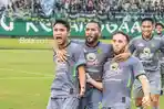 Persebaya-Lepas-4-Pemain.jpg