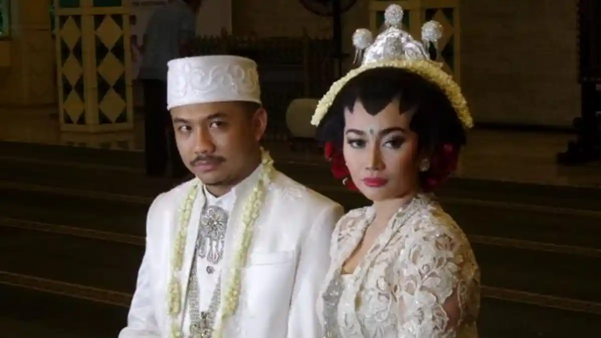Ratu Felisha Tak Direstui Menikah dengan Pacar Bulenya