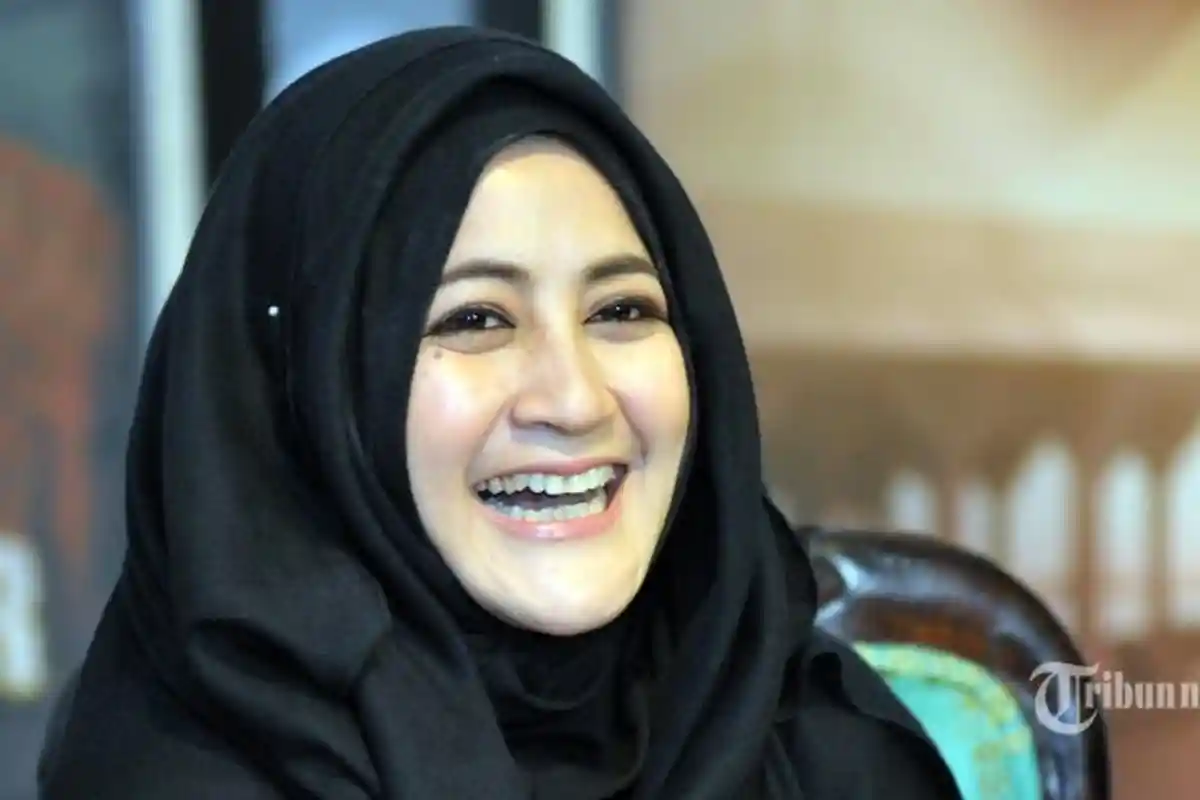 Umi Pipik Mengaku Tidak Mengambil Sepeser Pun Uang Warisan Uje