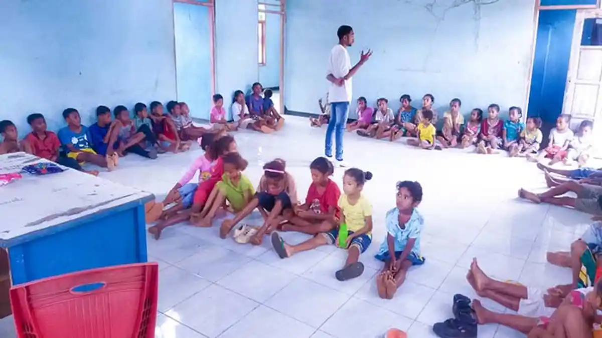 Pemuda Desa Aramaba Dirikan Rumah Belajar di Airmama Alor, NTT