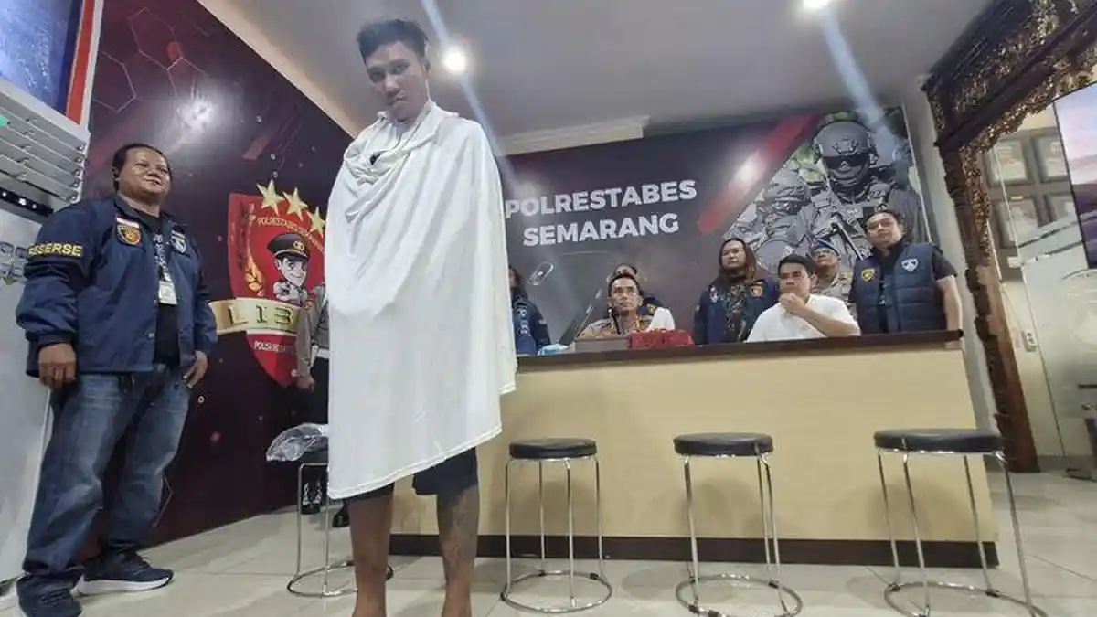 Viral Pria Pakai Daster Neneknya Curi Motor dari Semarang Dibawa ke ...