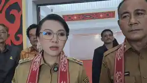 NGAN-Bupati-Lan.jpg