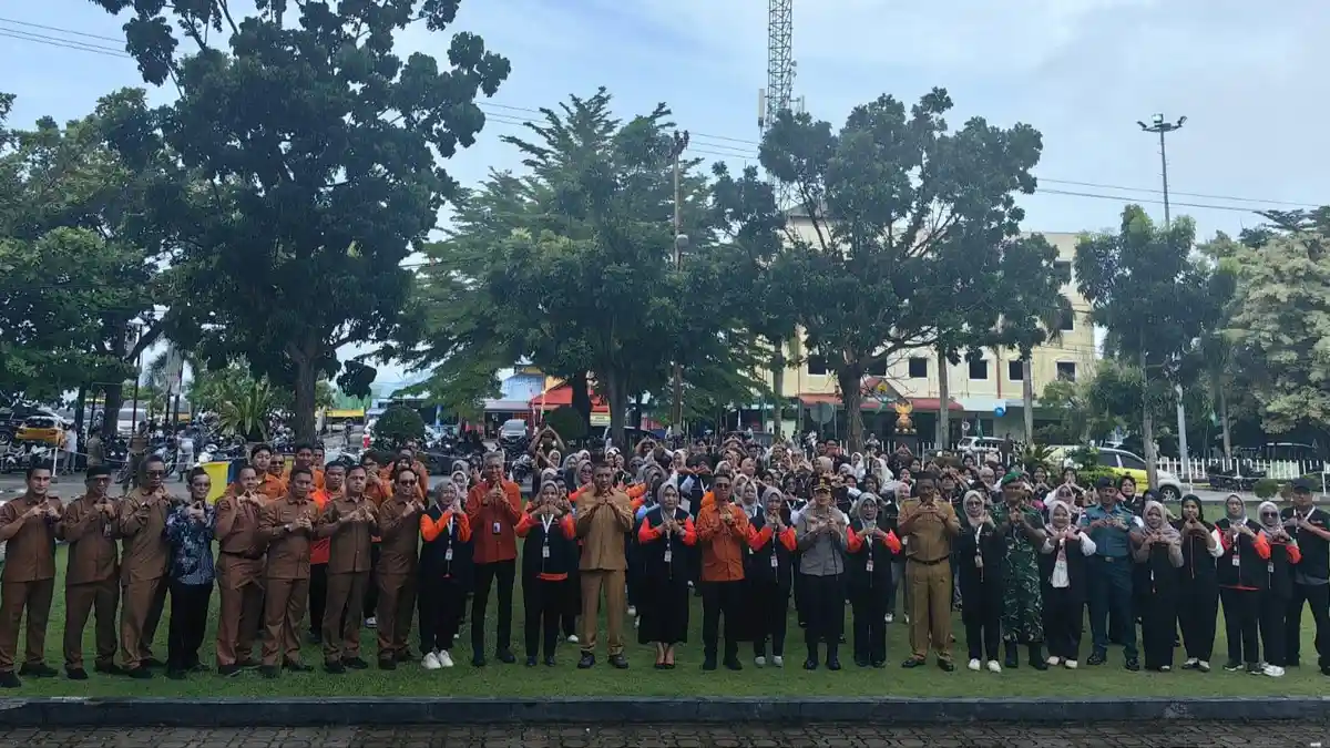 Sensus Ekonomi 2026 Dimulai di Karimun, Bupati Iskandarsyah Jadi Responden Pertama