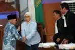 Amien Rais Bersaksi dalam Sidang Ratna Sarumpaet