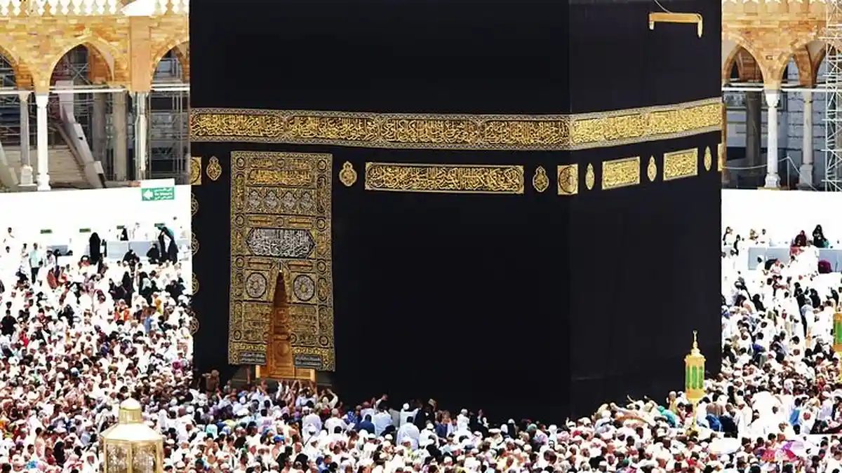 Ibadah Umrah Saat New Normal, Bagaimana Protokol Kesehatan yang Diterapkan?