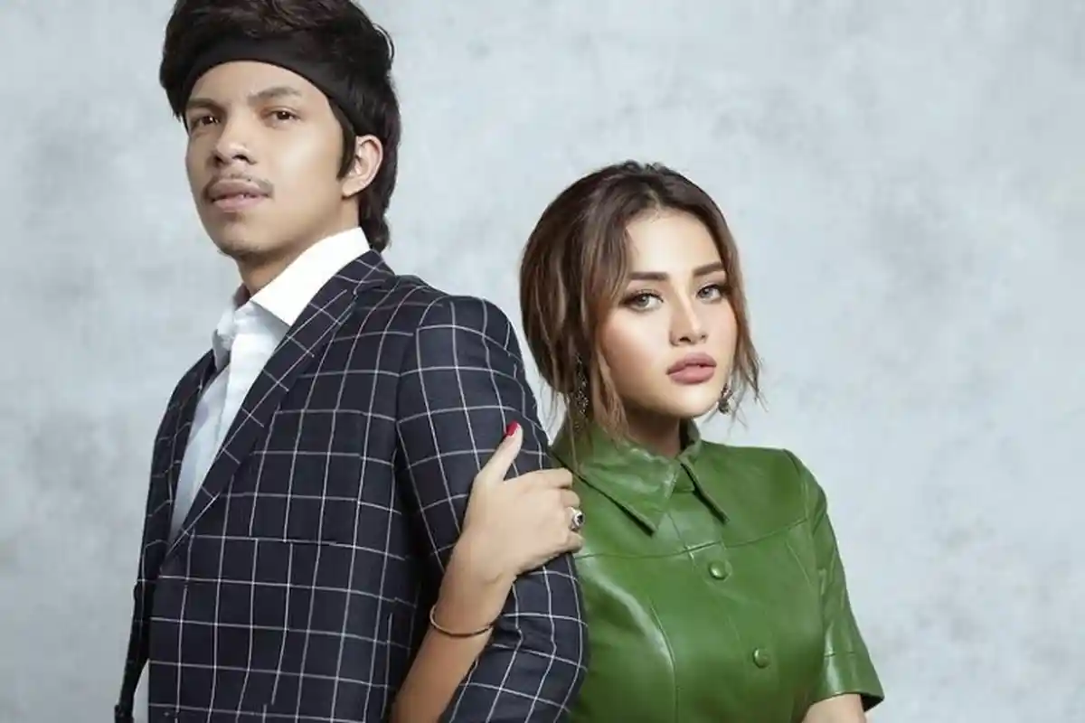 Detik-detik Atta Halilintar Lamar Aurel Hermansyah, Terungkap Kondisi Orang Tua Pasca-Operasi Besar