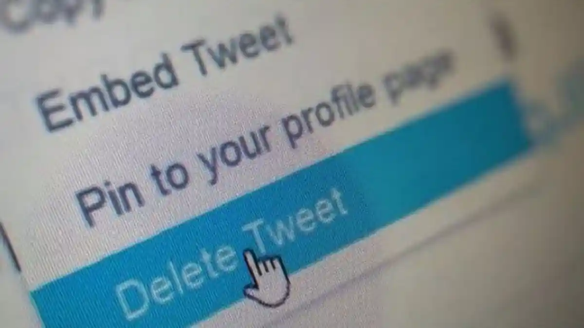 Nyesel Pernah Posting Status Alay di Twitter dan Facebook? Nih Cara Cepat Menghapusnya