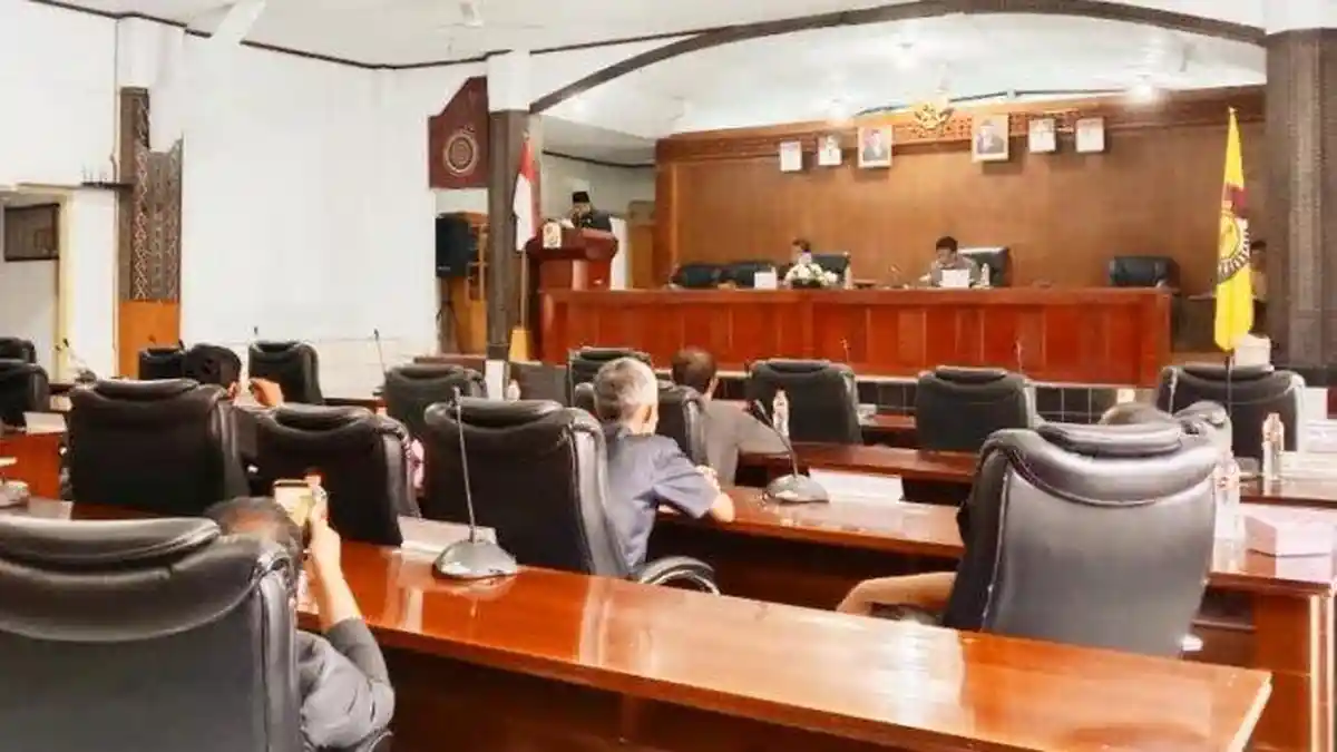 Jabatan Ketua Komisi DPRD Toraja Utara Pilipus Dambe Dicopot, Buntut Selingkuh dengan Istri Pelaut