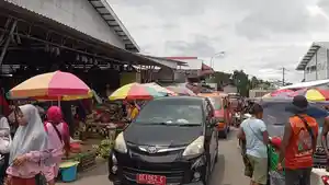 Macet-akibat-penumpukan.jpg