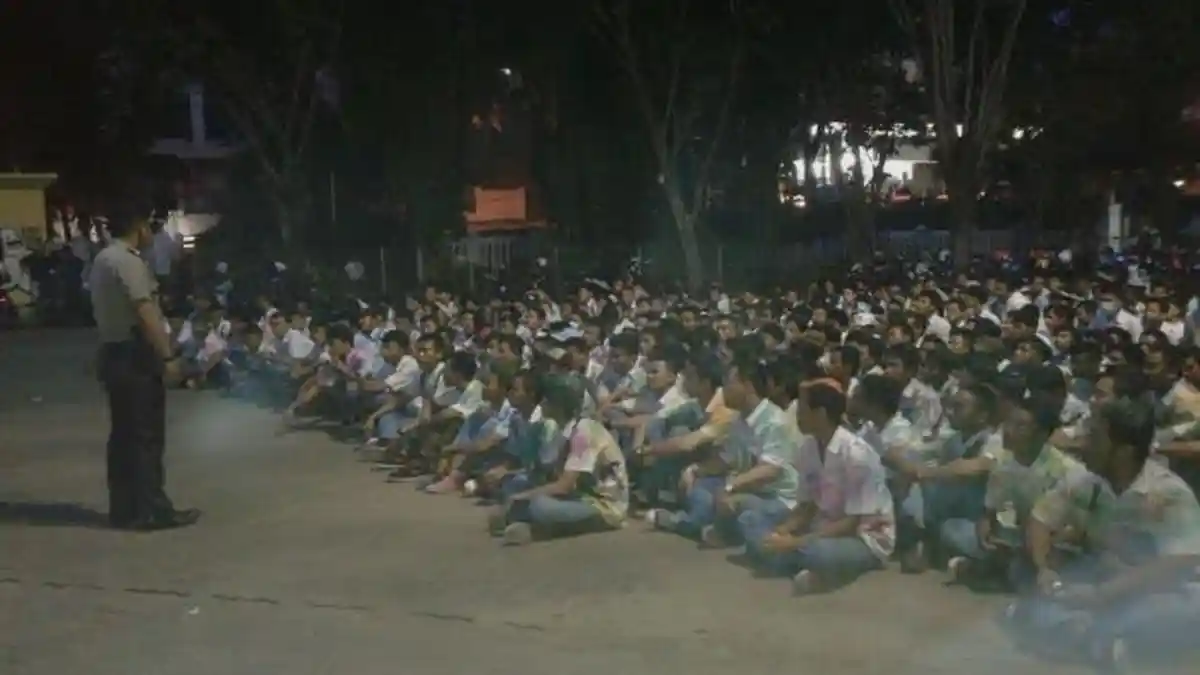 300 Siswa Digiring ke Polrestabes Semarang
