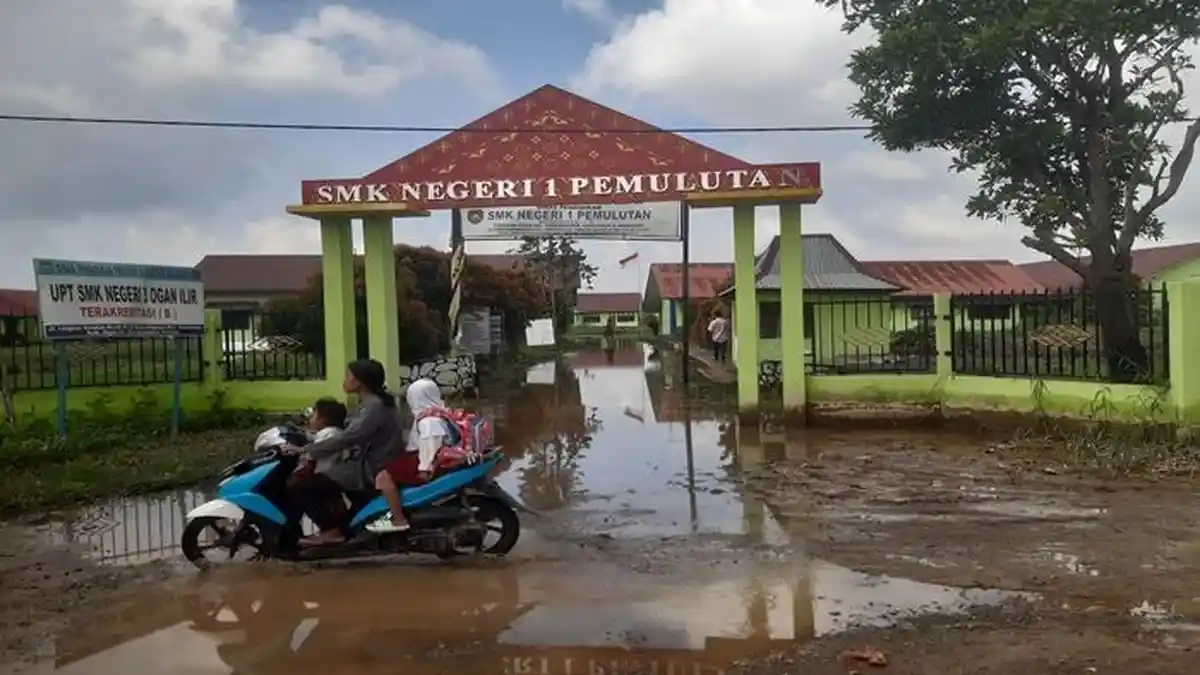 Air Mulai Surut, Proses Belajar Mengajar di SMKN 1 Pemulutan Berangsur Normal