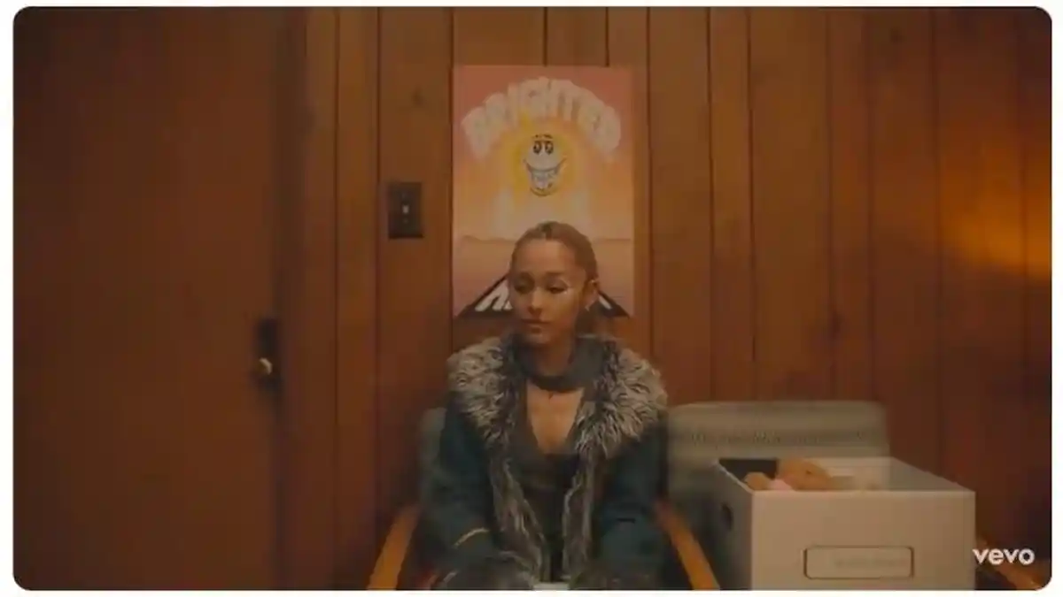 Not Angka Pianika Ariana Grande: You Got Me Misunderstood, But At Least I look This Good