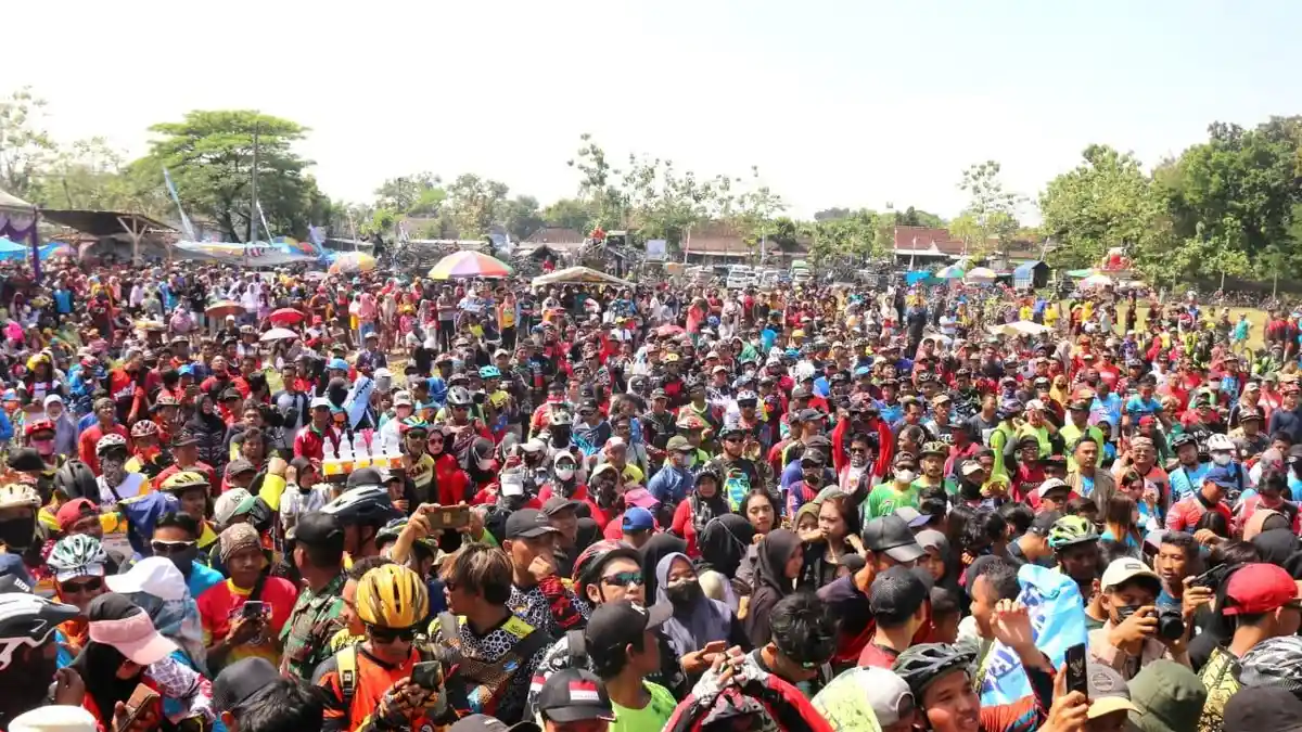 Goweser Lintas Provinsi Semarakkan Pesona Wisata Cepu Funbike 2022