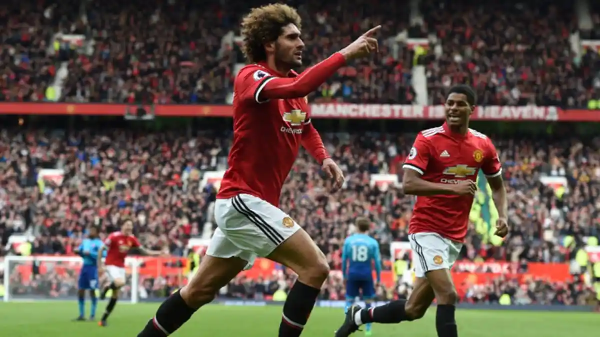 Marouane Fellaini Bertahan di Manchester United hingga 2020