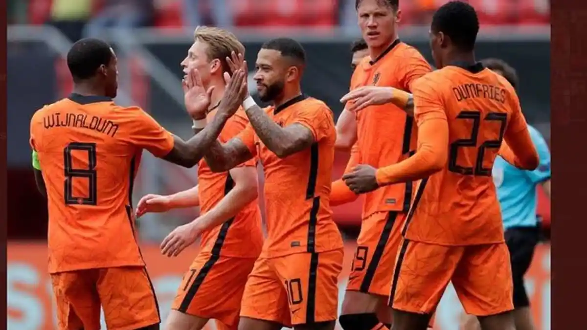 Prediksi Formasi Belanda Vs Ukraina Euro 2020, Frank de Boer Akan Terapkan Skema Bertahan?